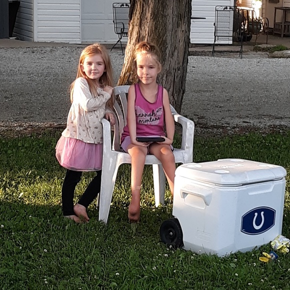 Meet your Posher, Stephanie - Picture 5 of 16